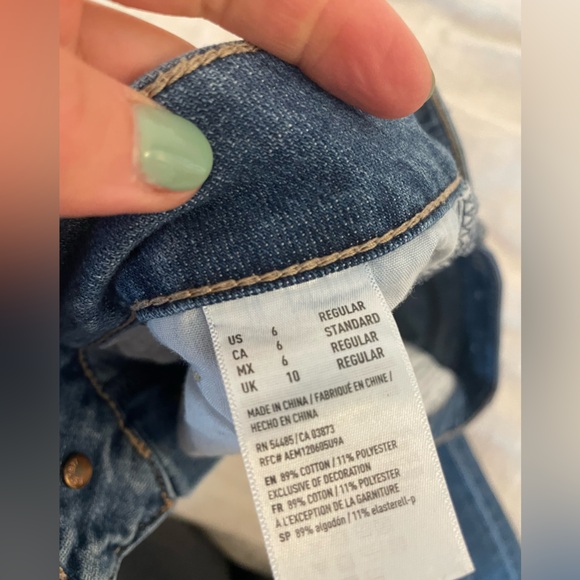 American Eagle Tomgirl Jeans - Picture 3 of 3